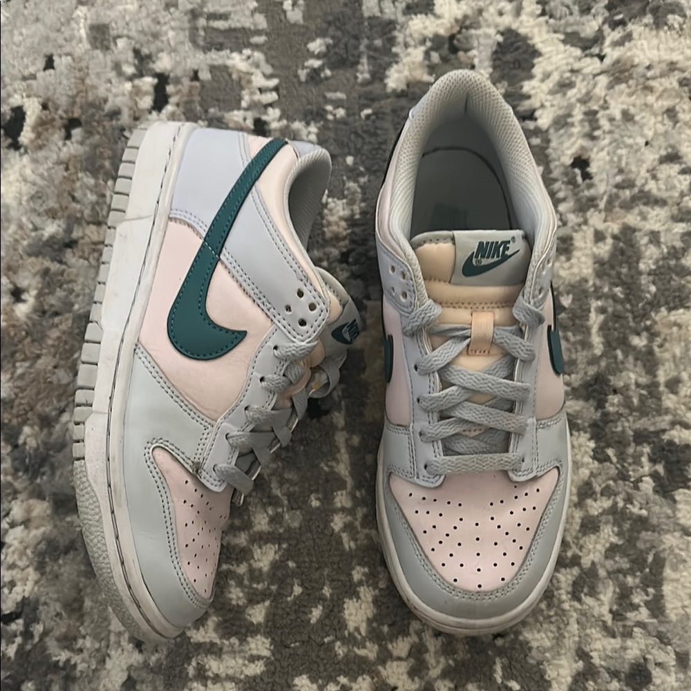Nike shoes size 7